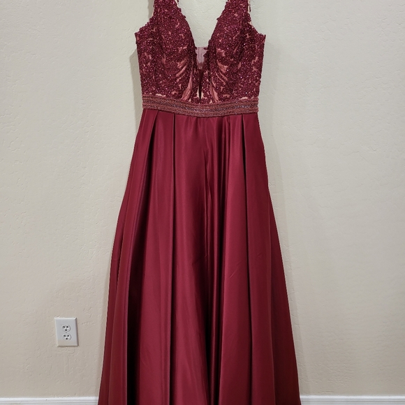 Night Dress - Picture 6 of 8